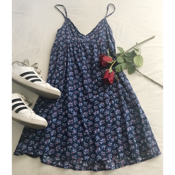 Hollister Dresses & Skirts - Hollister Blue Floral Spaghetti Strap Dress